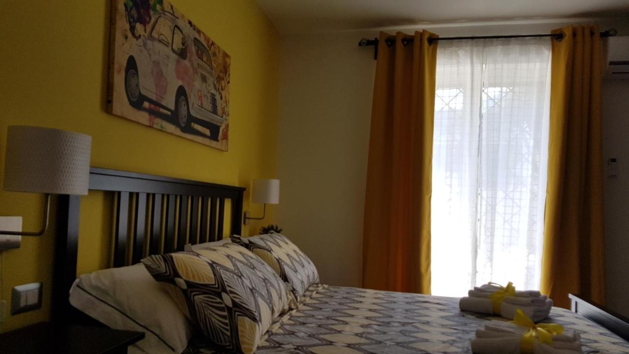 Mareluna B&B กาสเตลลัมมาเร ดิ สตาเบีย ภายนอก รูปภาพ