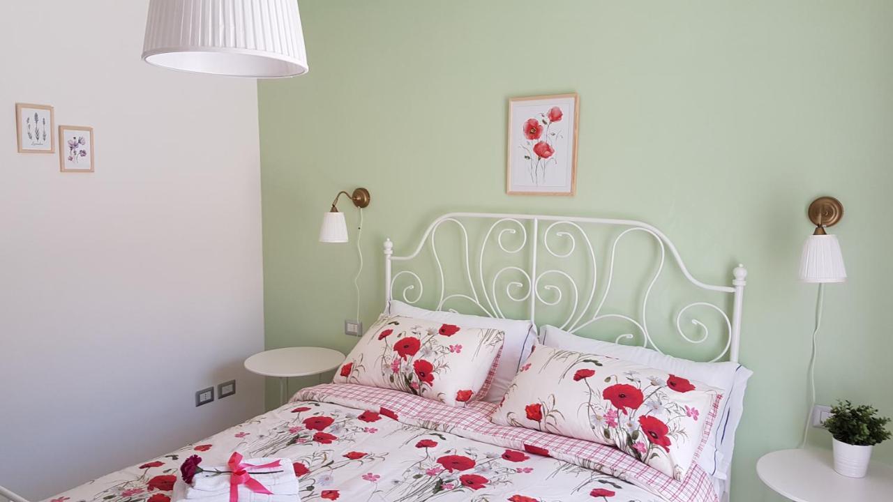 Mareluna B&B กาสเตลลัมมาเร ดิ สตาเบีย ภายนอก รูปภาพ
