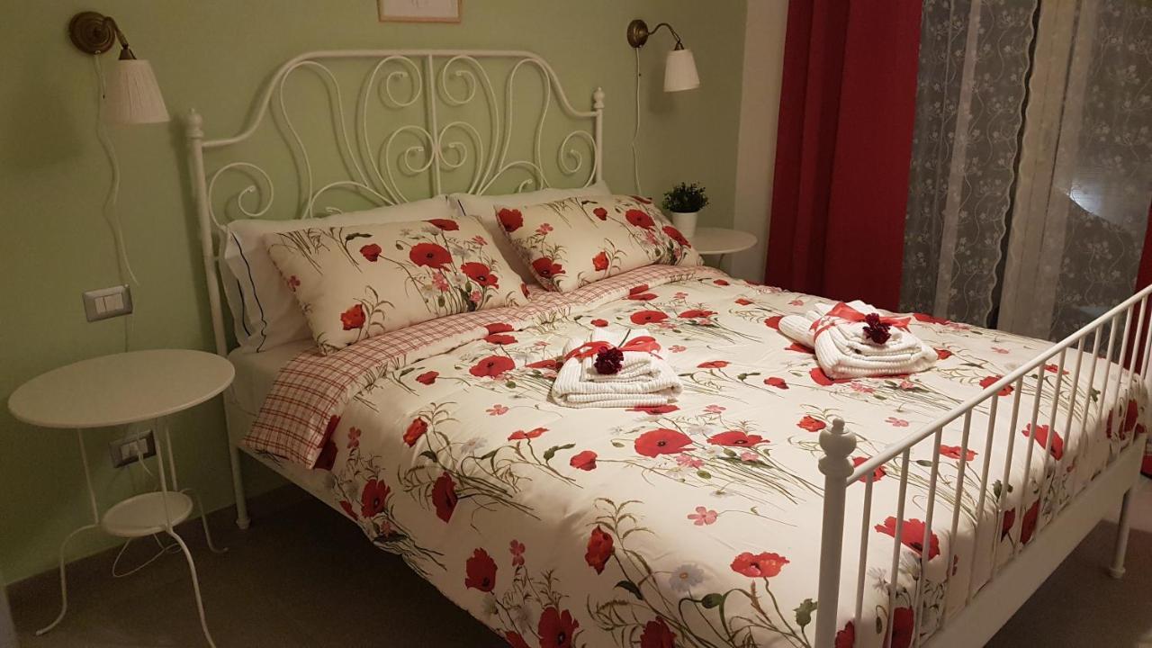 Mareluna B&B กาสเตลลัมมาเร ดิ สตาเบีย ภายนอก รูปภาพ