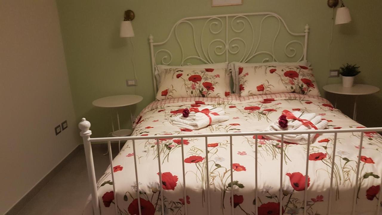 Mareluna B&B กาสเตลลัมมาเร ดิ สตาเบีย ภายนอก รูปภาพ